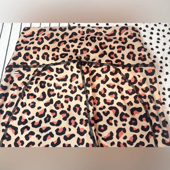 Fabletics Leopard Print Define PowerHold® High-Waisted 7/8 Legging Size S - Picture 7 of 9